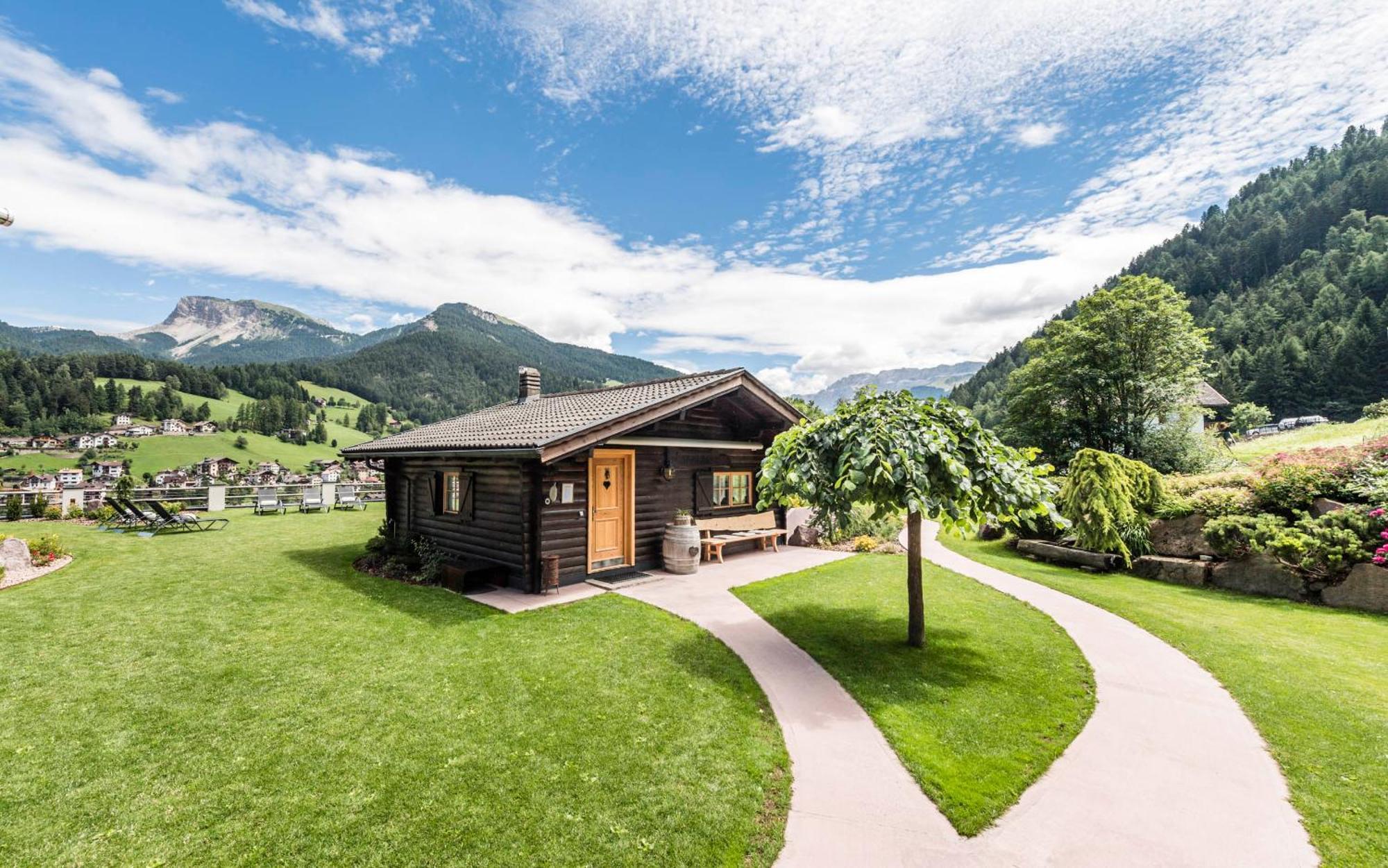 Rainell Dolomites Retreat Hotell Ortisei Rom bilde
