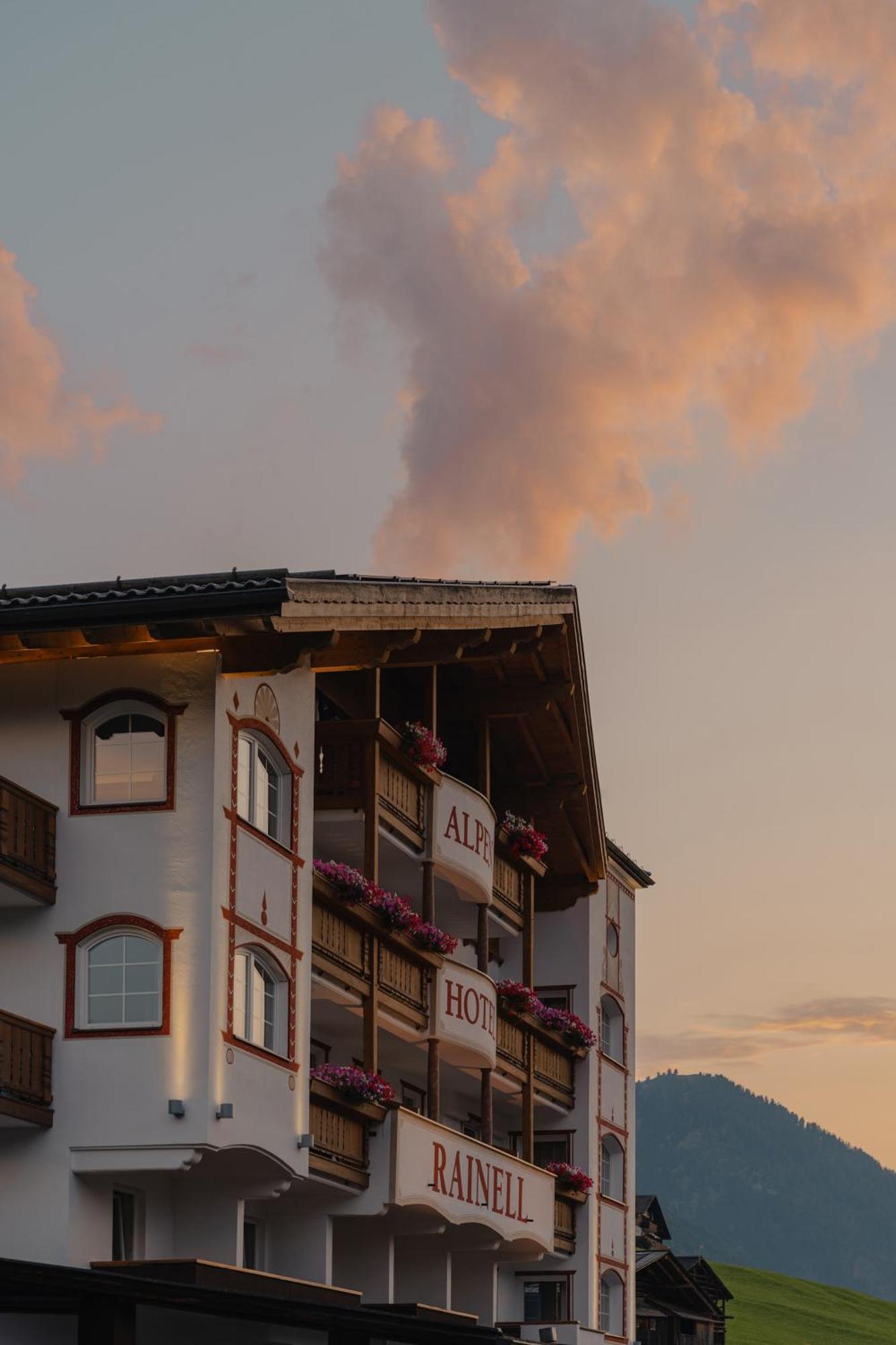 Rainell Dolomites Retreat Hotell Ortisei Eksteriør bilde